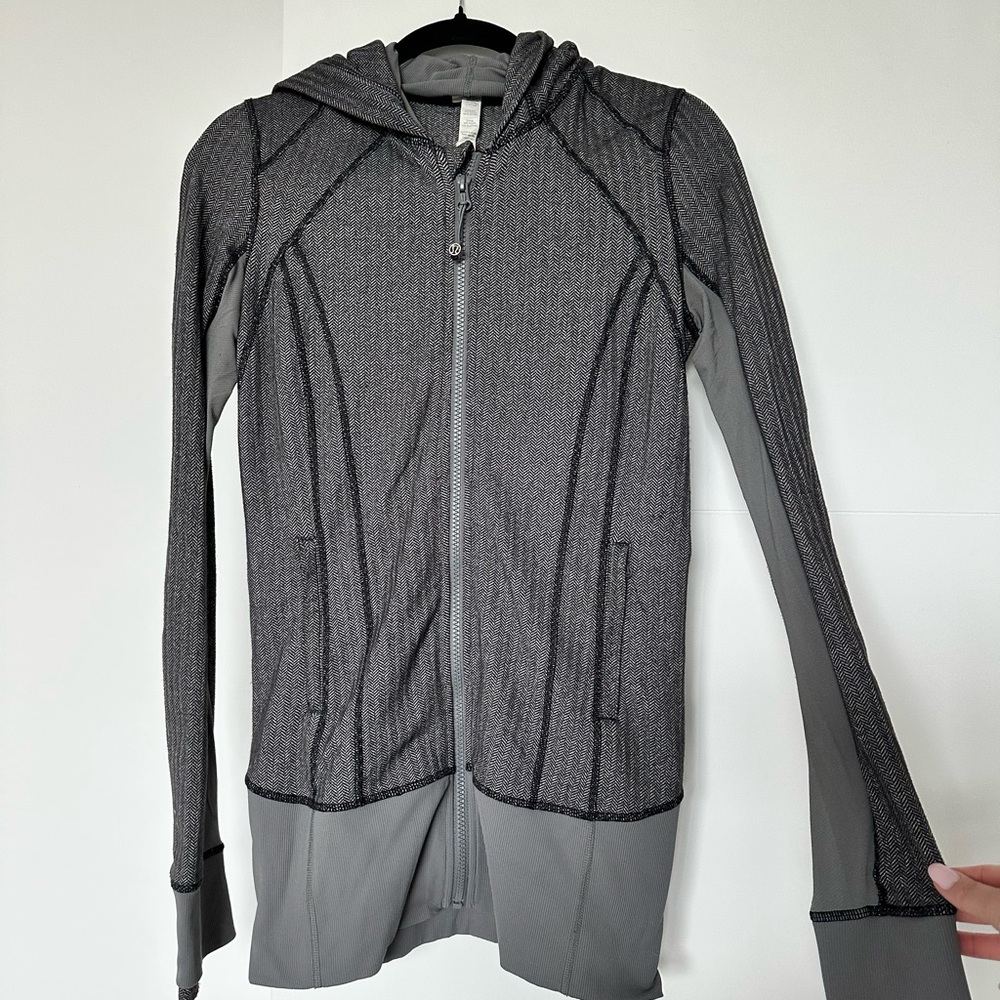 Lululemon Daily Practice Zip Hoodie Jacket Size 6 Gray Heathered Herringbone